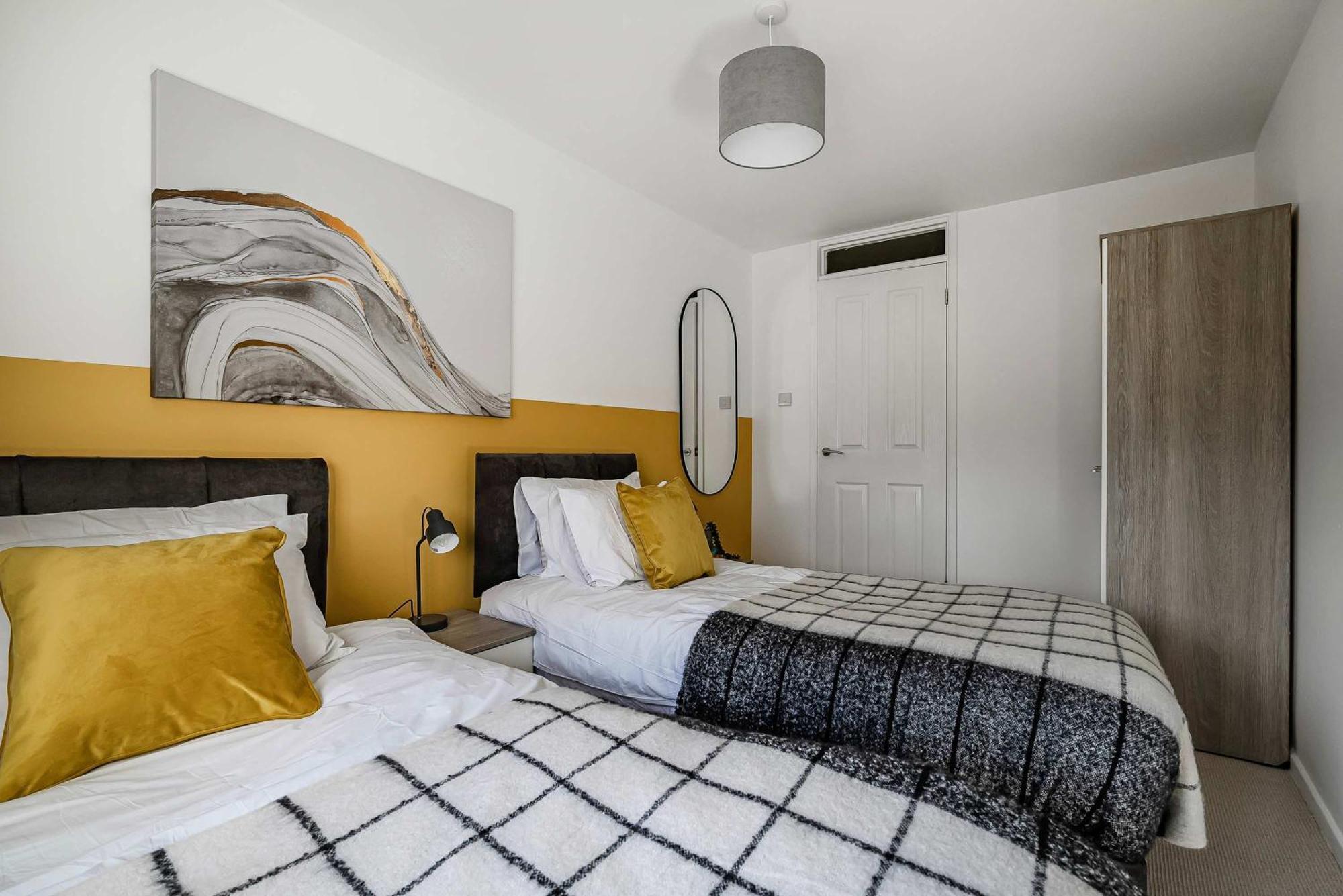 Stylish 2br Near Mcr Airport Manchester